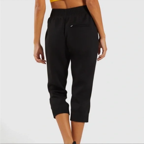 Gymshark Size Small Black Ruched Cropped Jogger Athletic Workout Gym - Picture 6 of 6